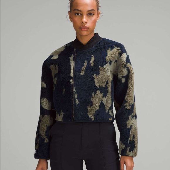 lululemon athletica Jackets & Blazers - Lululemon LAB Textured Fleece‎ Bomber Sz Lrg Navy/Olive Green Jacket- $298